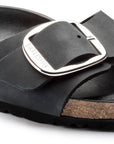 1006523 Madrid BigBuckle Black Oil Woman