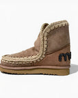 W6-Eskimo 18 Glitter Logo Camel