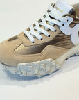 DS5-1435 IMPACT Running Champagne Woman