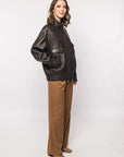 DW6-DROITE Bomber Dark Brown 06 Woman