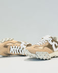 DS5-1435 IMPACT Running Champagne Woman