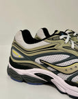US5-70739-2 Sneaker ProGrid Omni 9 White/Gold Man