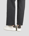 DS6-SOHO Borchie White/Black Woman