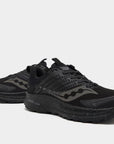 UW5-20953-14 Sneaker Ride Tr2 GTX Triple Black