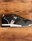 W2-Queens Sneakers Mes Black Man