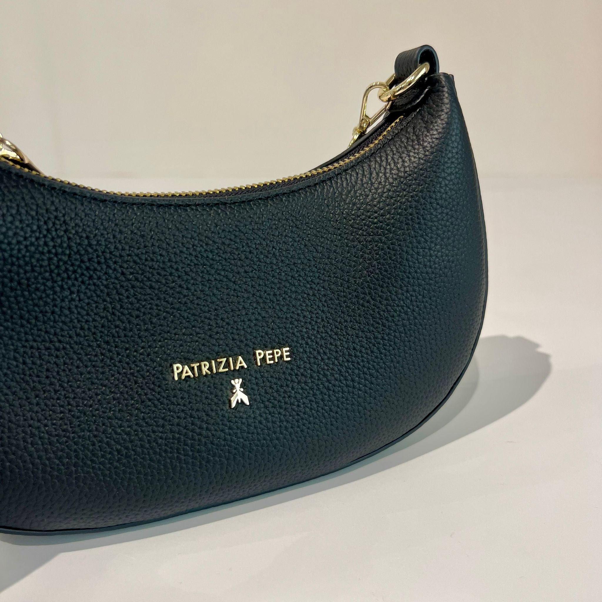 S6-8B0309 Borsa Hobo con Catena Nero