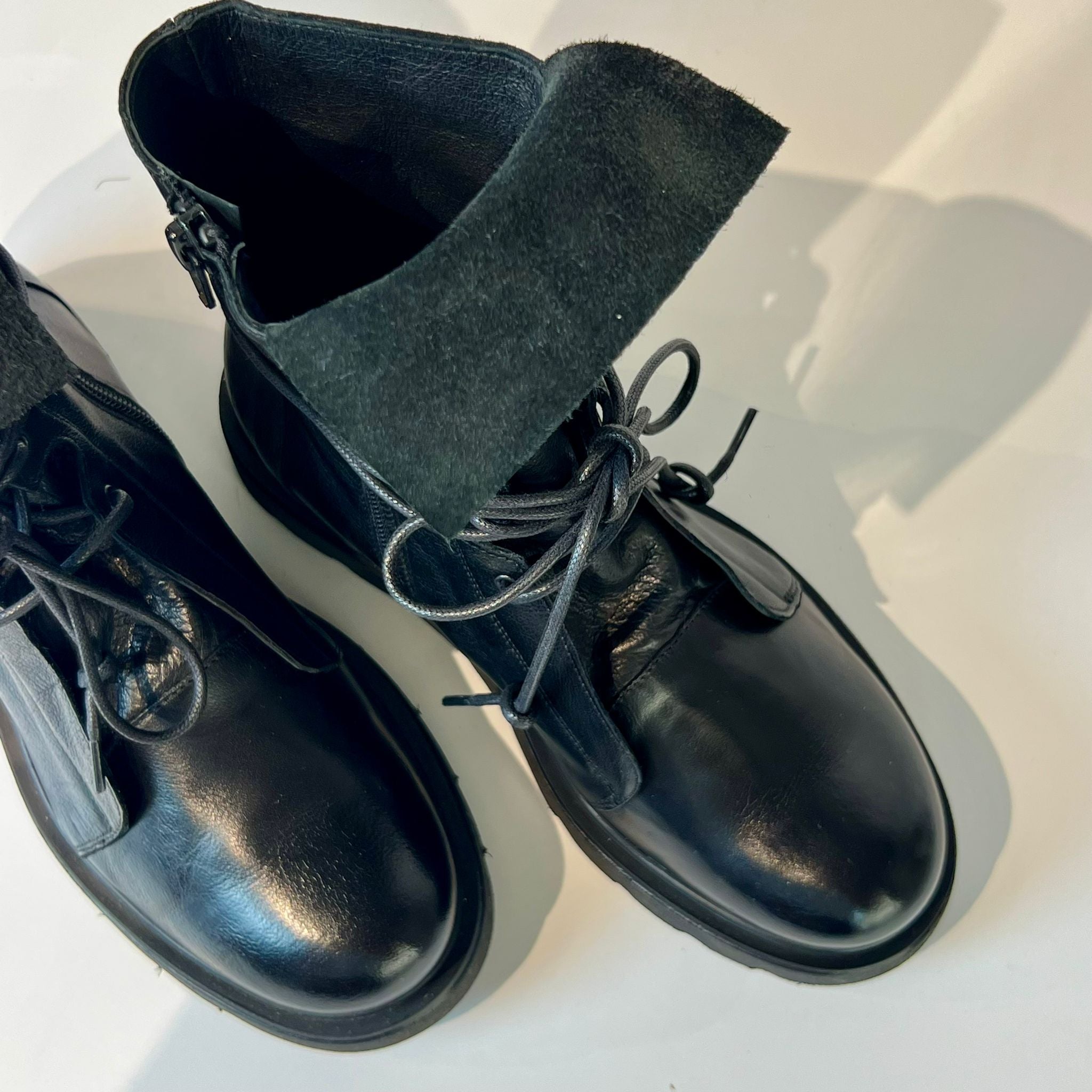 W5-RICH04 Anfibio Nero Woman