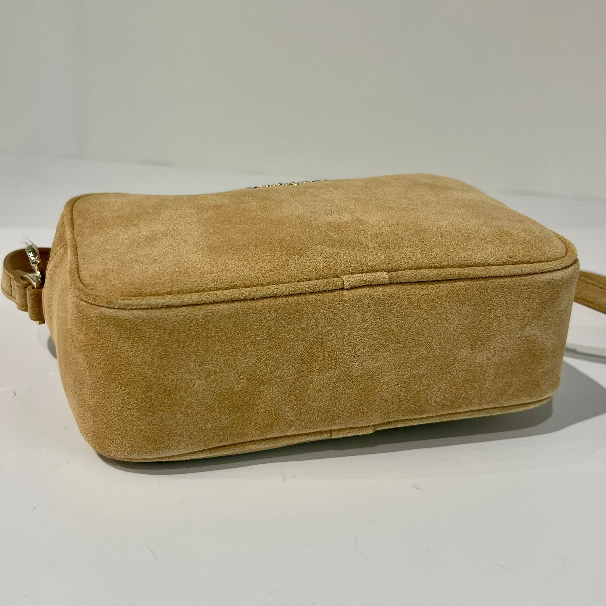 S6-8B8985 Camera Case Suede Sand Beige