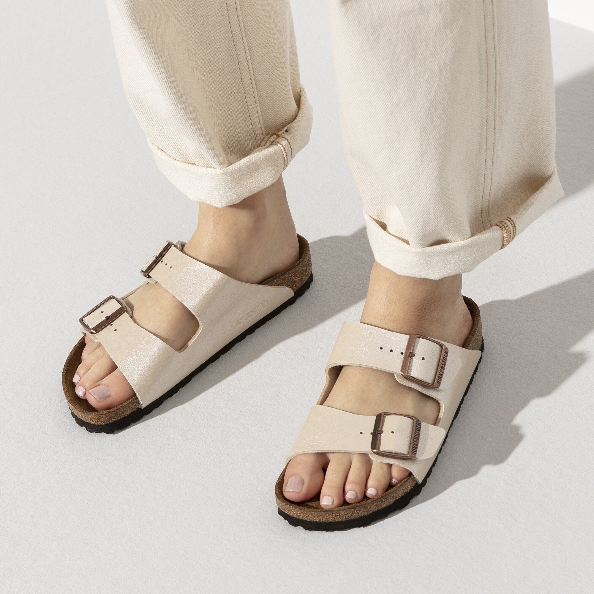 1009921 Arizona Graceful Pearl White Woman