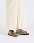 1029439 Arizona Graceful Taupe Woman
