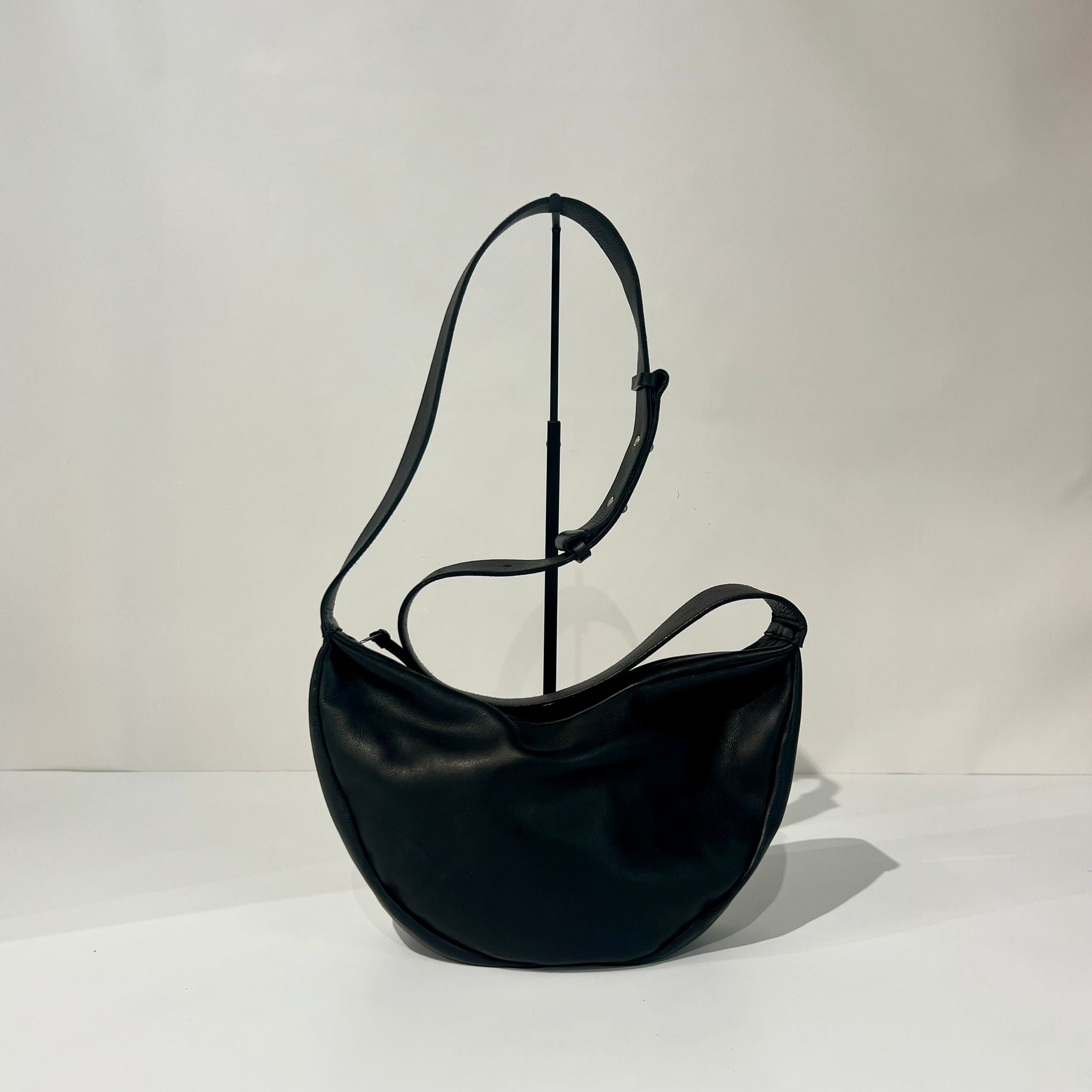 S6-1603 Borsa Tracolla Mezzaluna Black 047