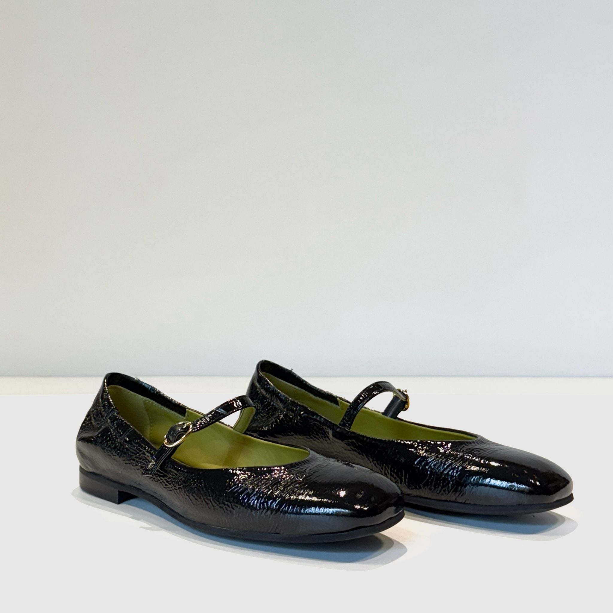 S5-9201 BEBE' Vernice Nera