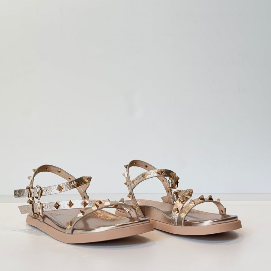 S5-917-12 NINA Sandalo Basso Borchie Gold