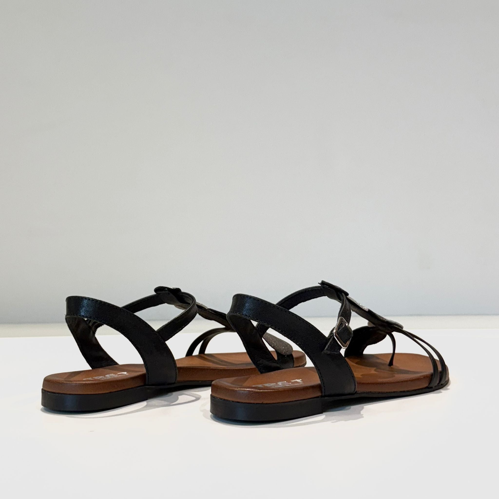 S5-1822 Infradito Medaglione Nero