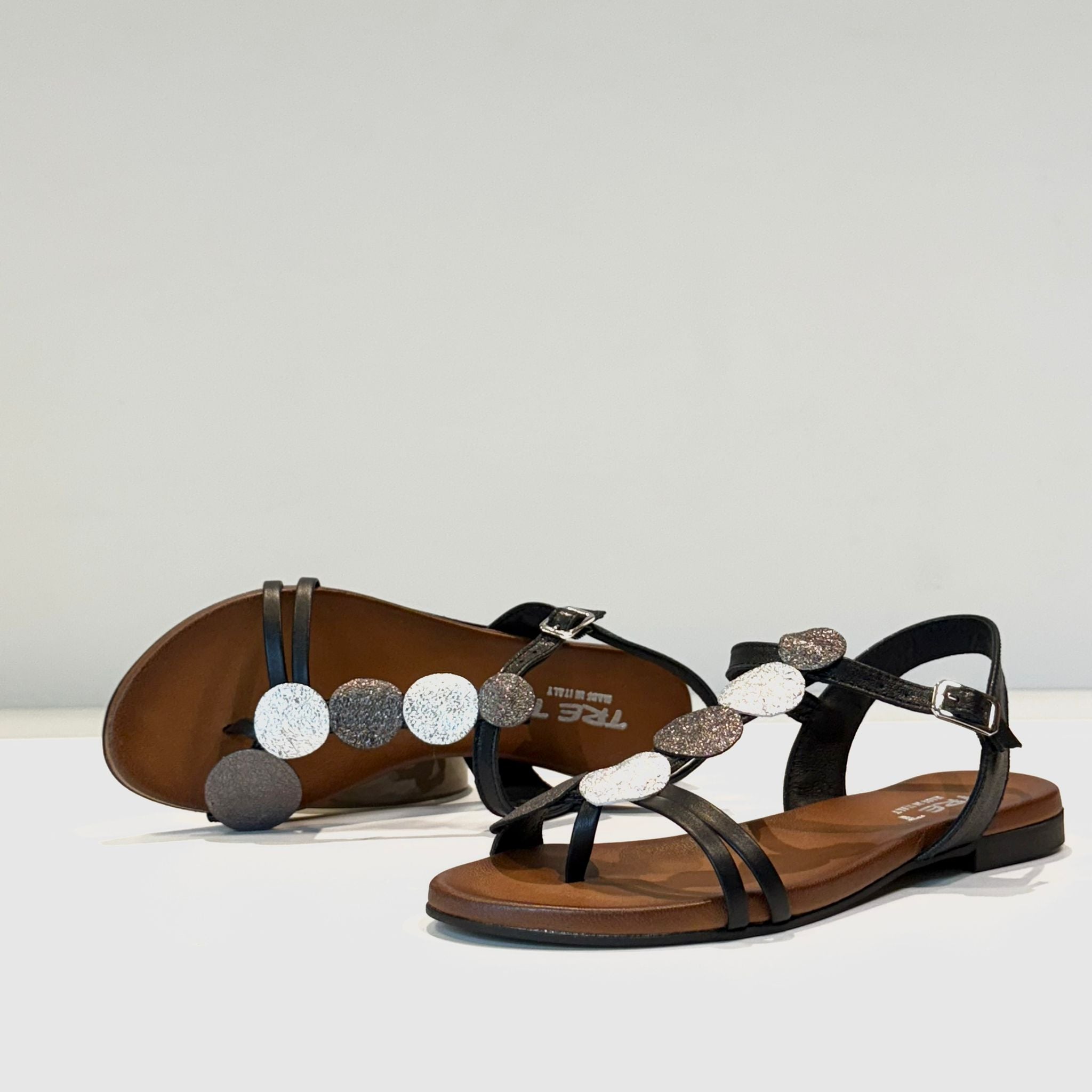 S5-1822 Infradito Medaglione Nero