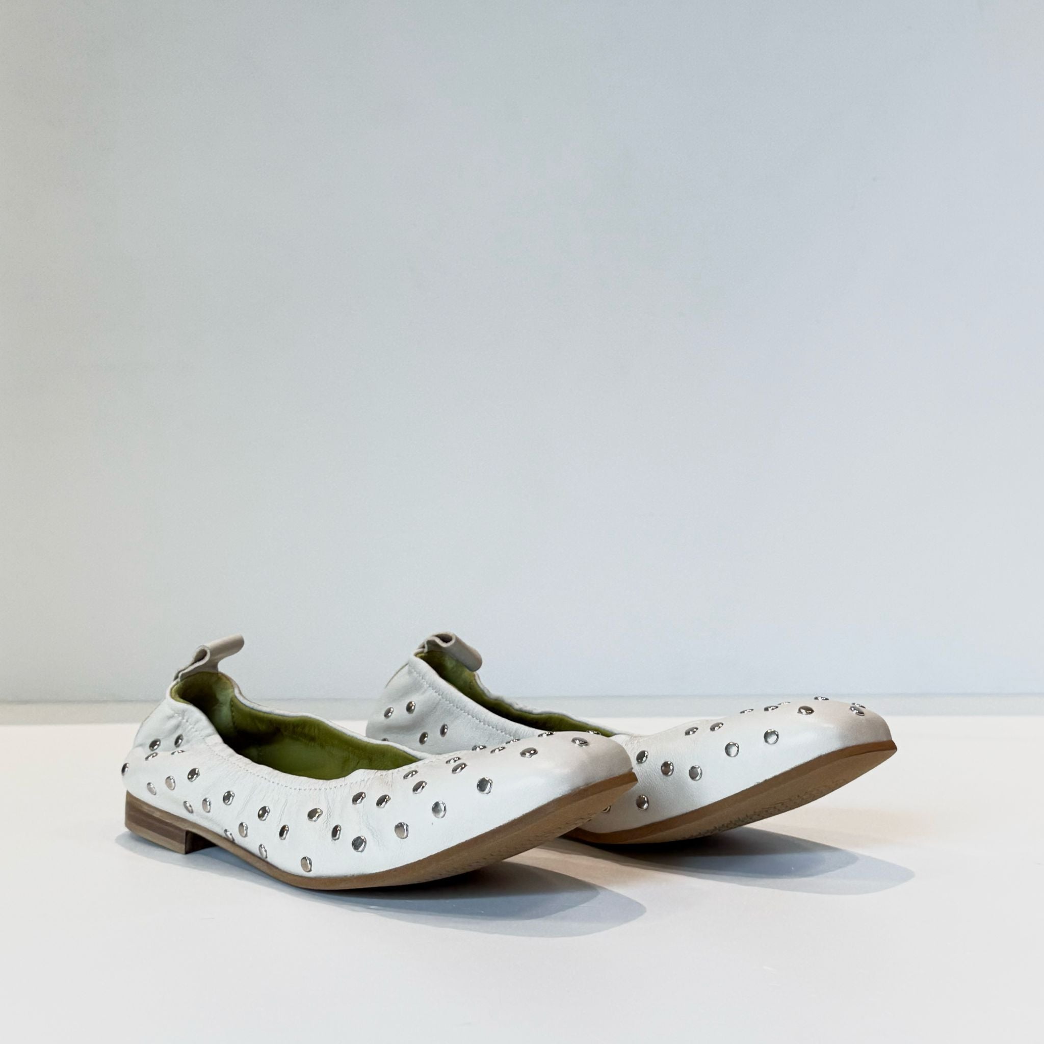 S5-9225 Ballerina Borchie Milk