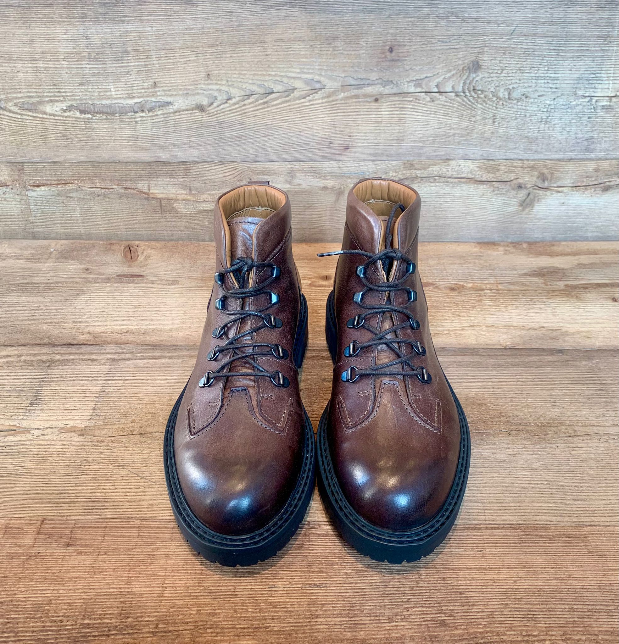 W-U999 Pedula Coffee Man