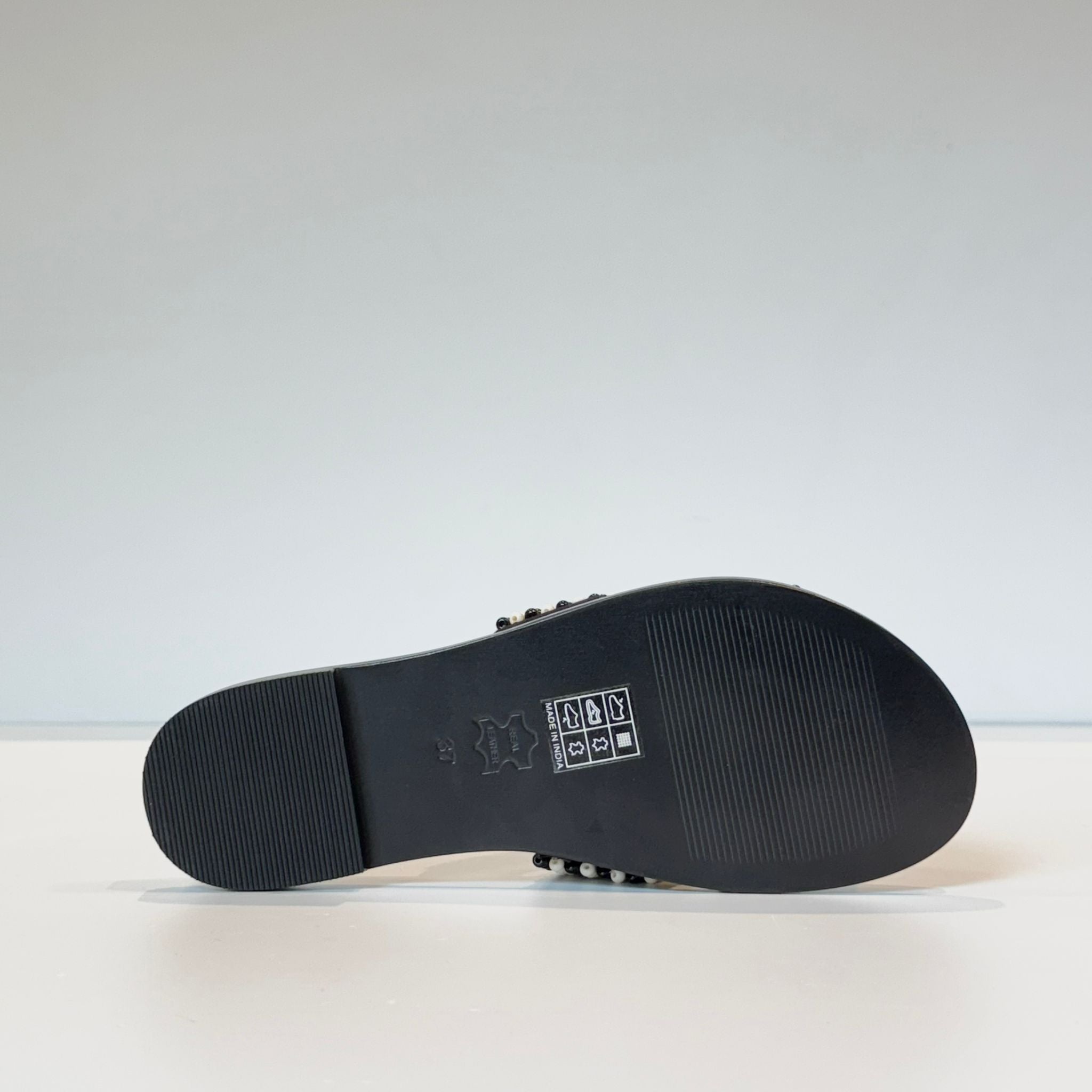 S5-6935 Ciabattine Perline Black and White