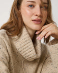 W5-53032 Maglia Dolcevita in Lana con Spacchi