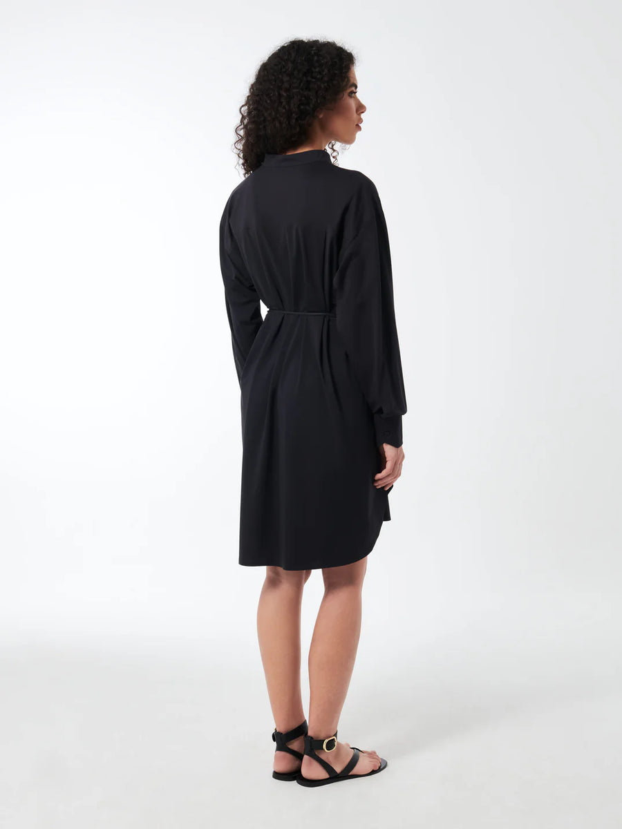 DS5-815 Abito Oxford Tech Kor Black Woman