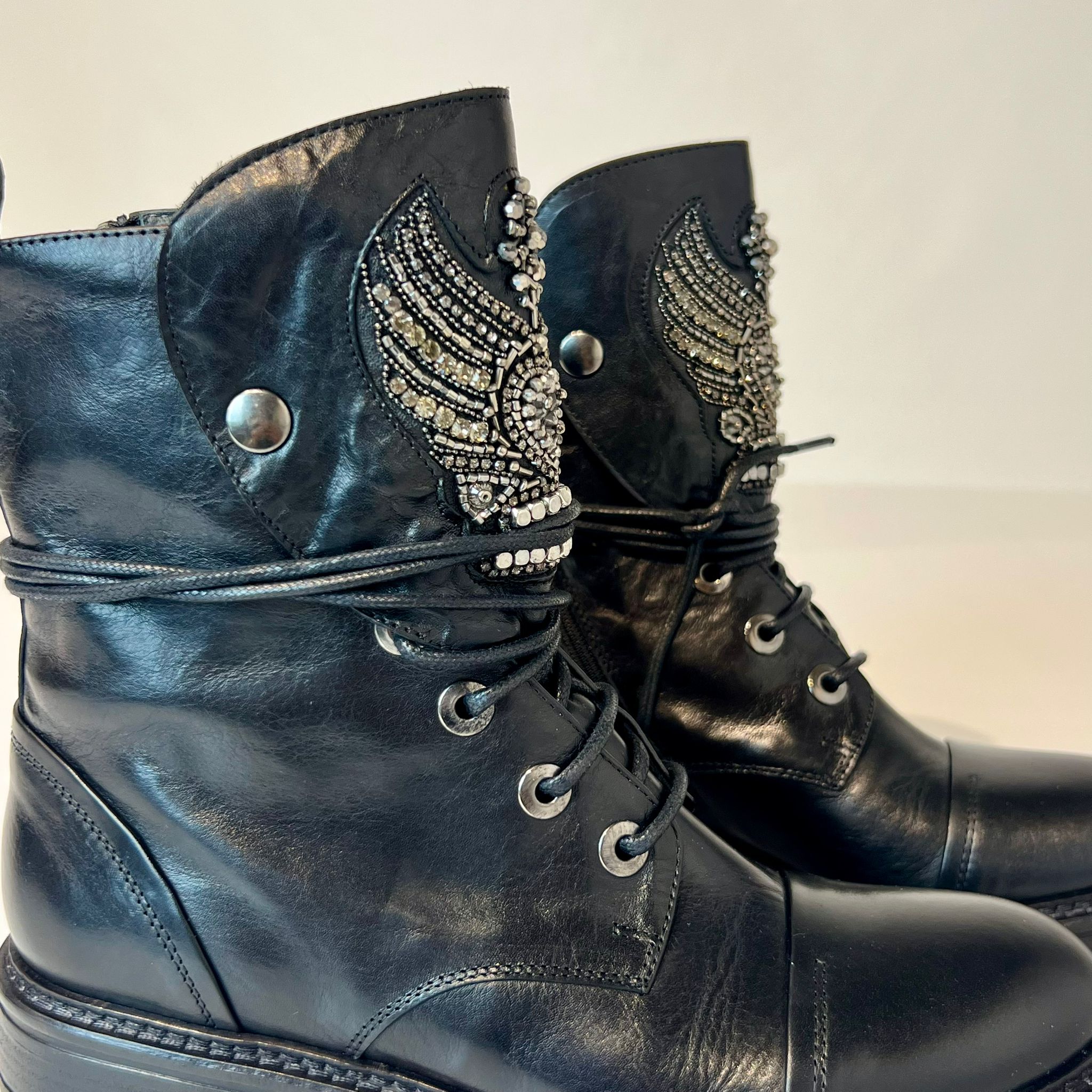 W5-9290 Anfibio Strass Beta Lux Nero