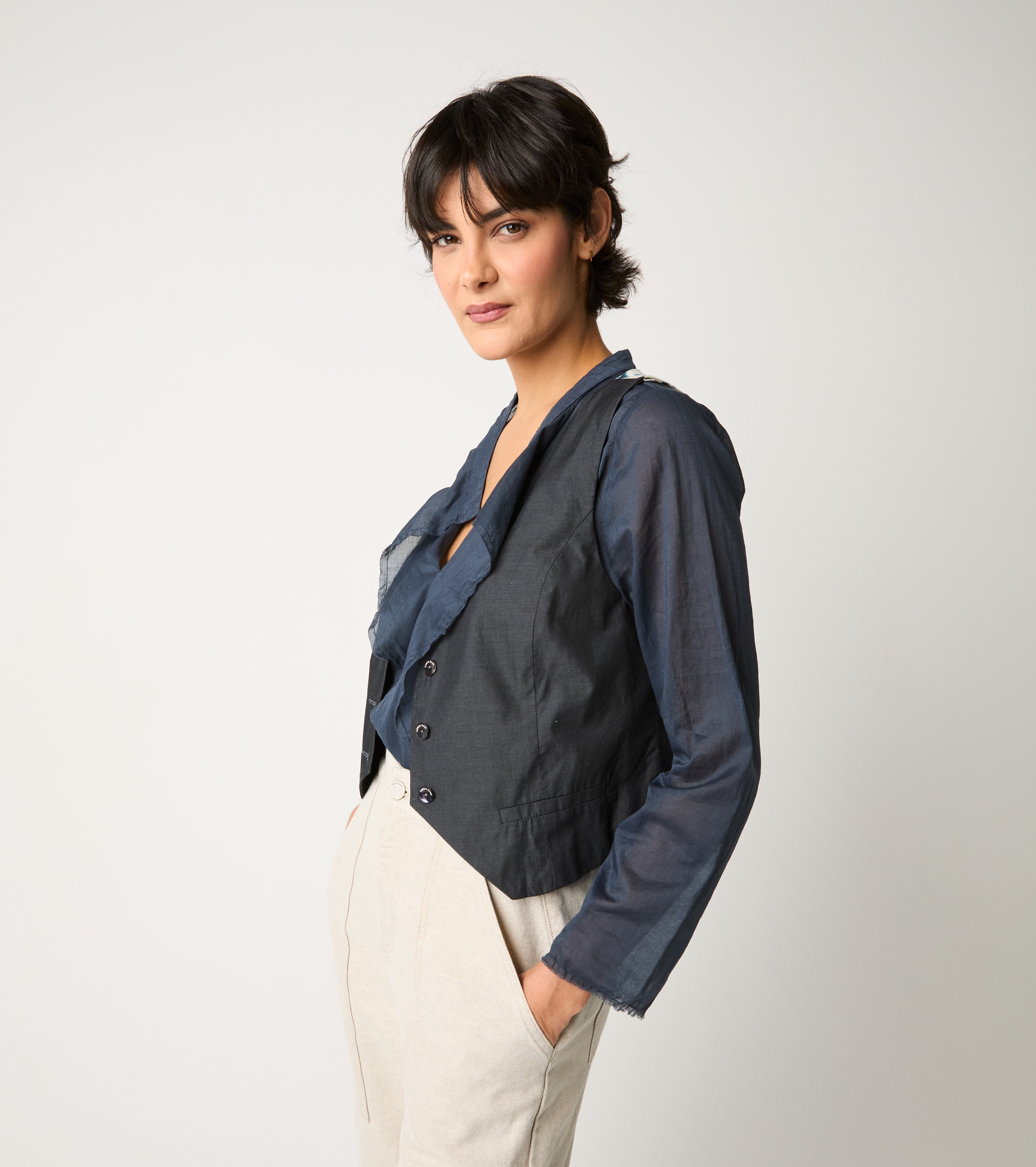 S6-35037 Gilet con Scollo a V e Tasche Color Lavagna