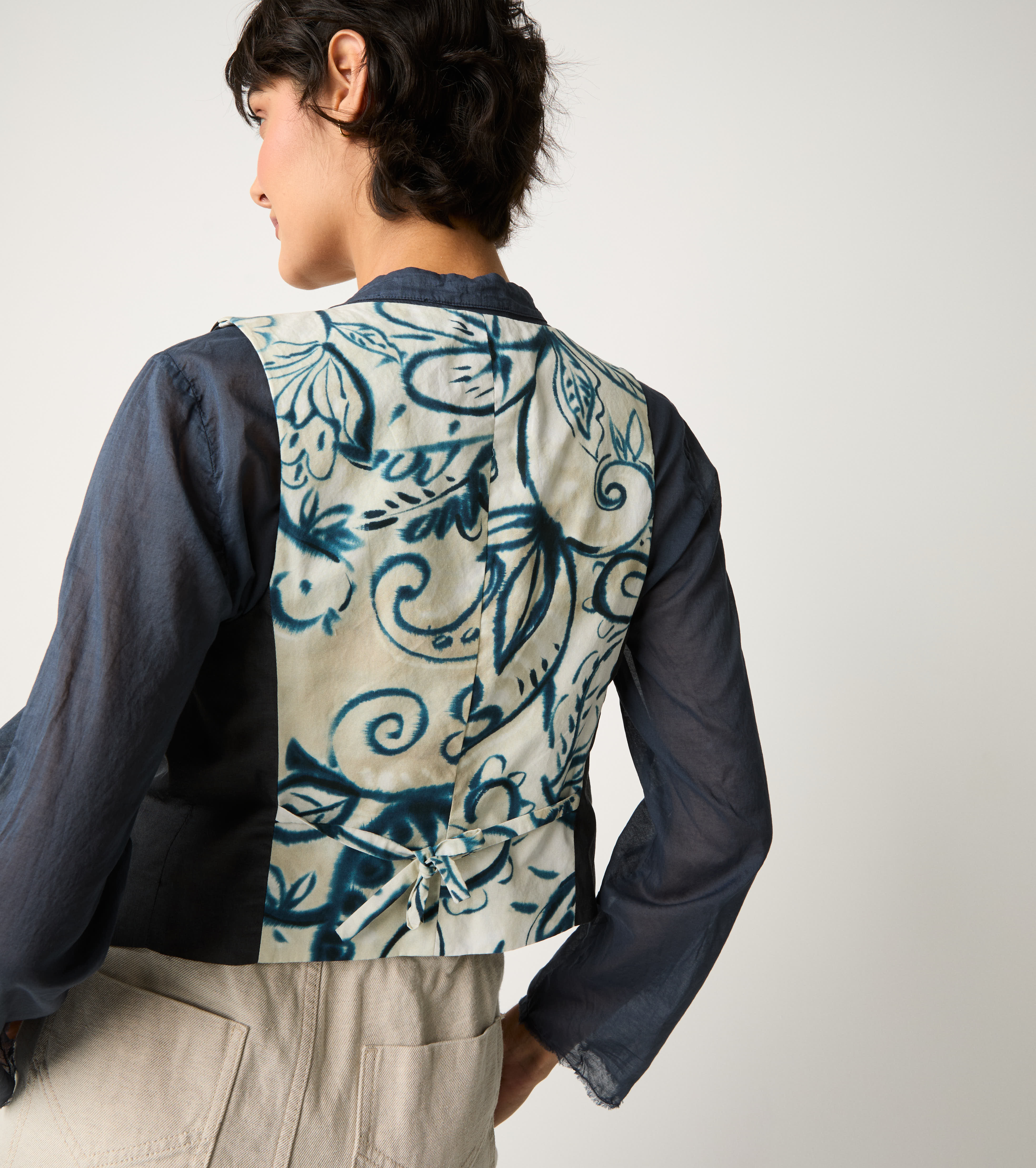 S6-35037 Gilet con Scollo a V e Tasche Color Lavagna