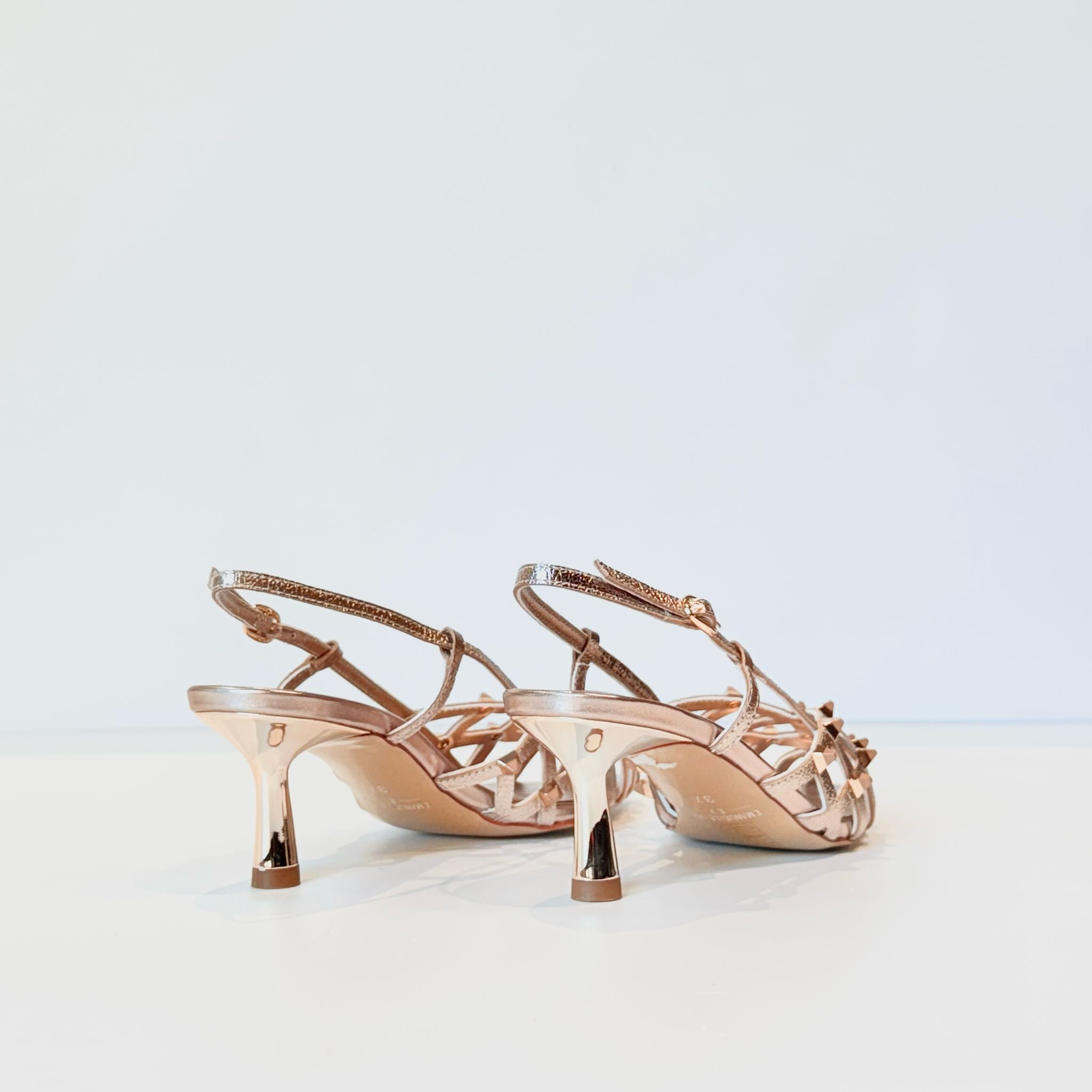 S5-921-10 CHANEL Sfilata Borchie Gold