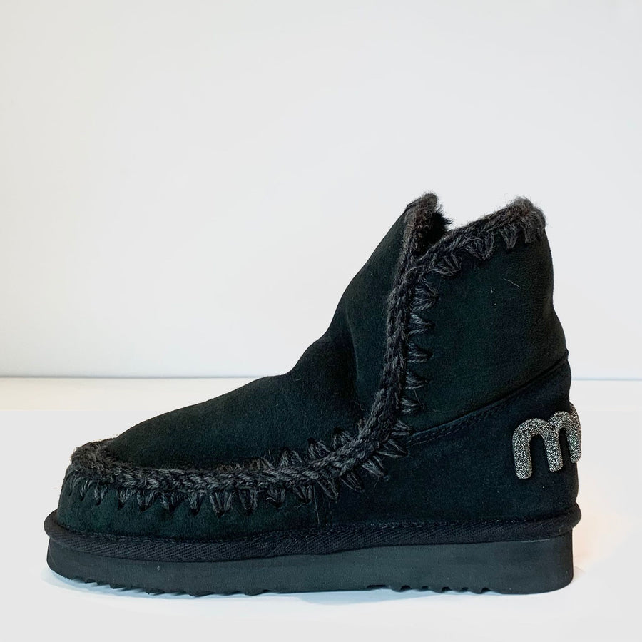 W4-Eskimo 18 Glitter Logo Black