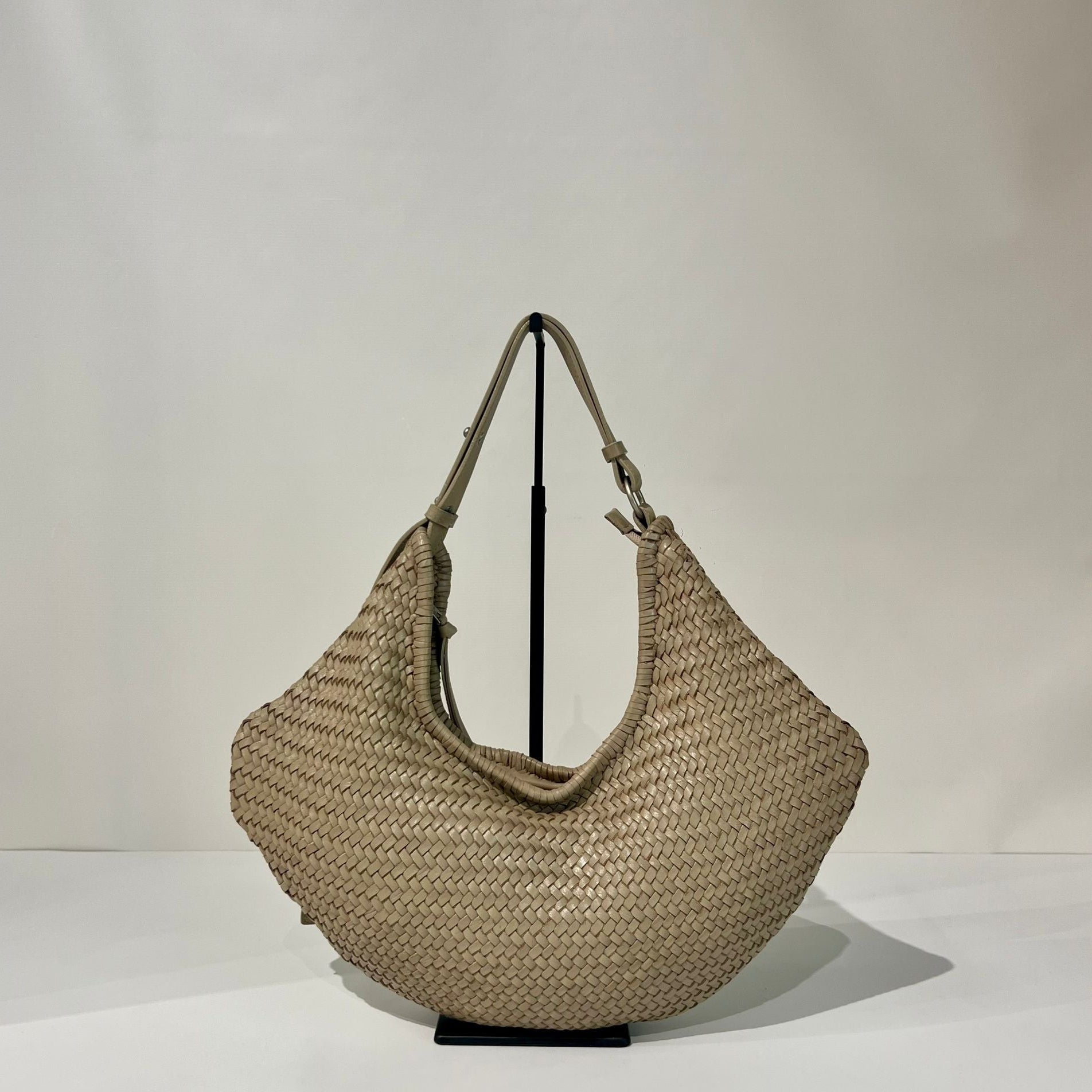 S6-1102 Borsa Intrecciata Sand 052
