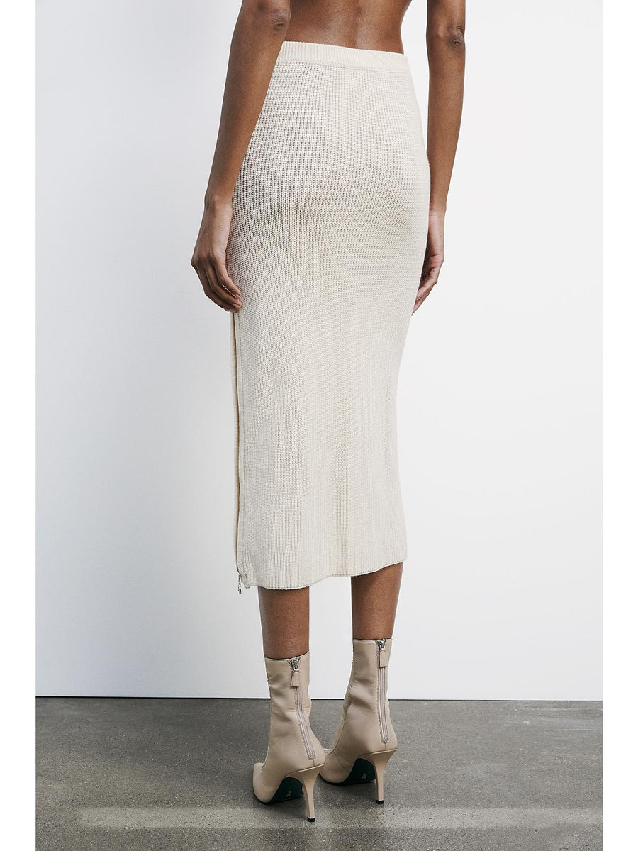 W5-2G1042 Gonna Essential Wooly White