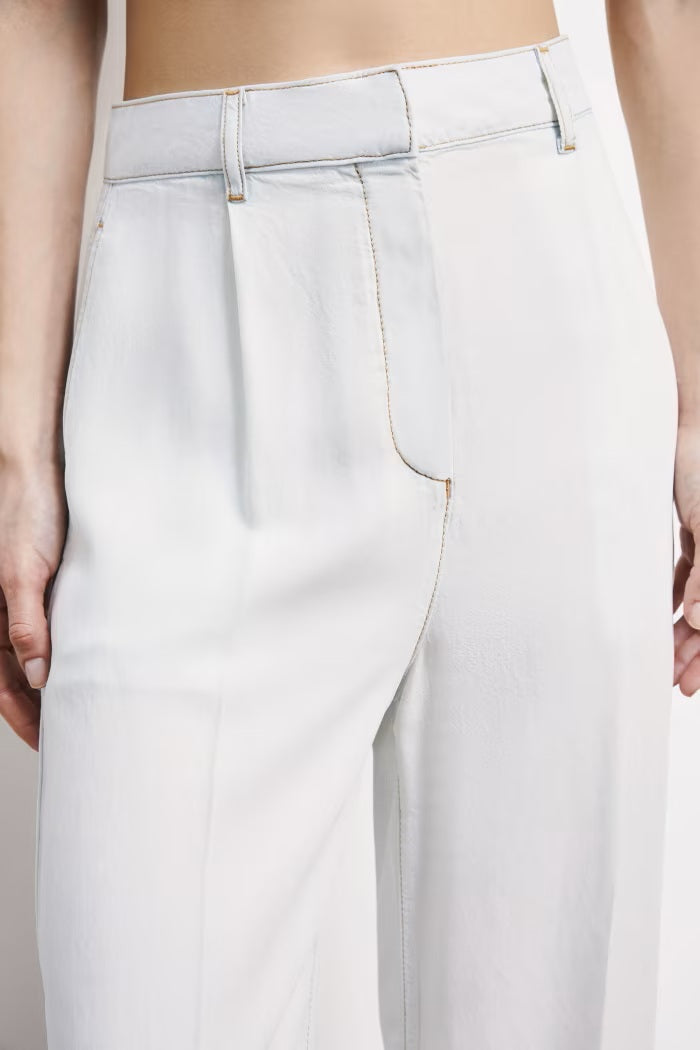 S6-2P1743 Jeans Wide leg in Denim Leggero Super Bleach Tencel