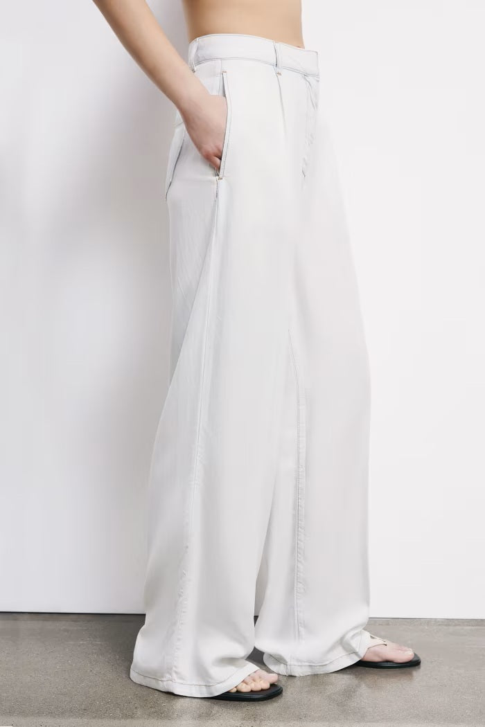 S6-2P1743 Jeans Wide leg in Denim Leggero Super Bleach Tencel