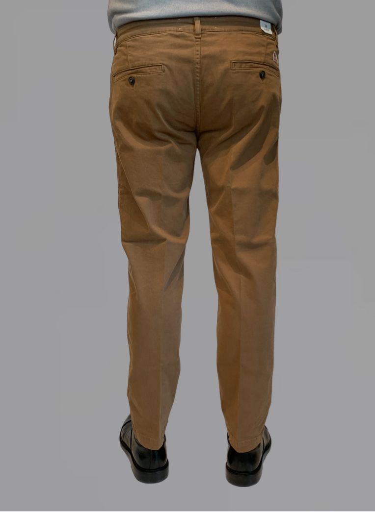 UW4- Pantalone Chino Smart Read Camel Man