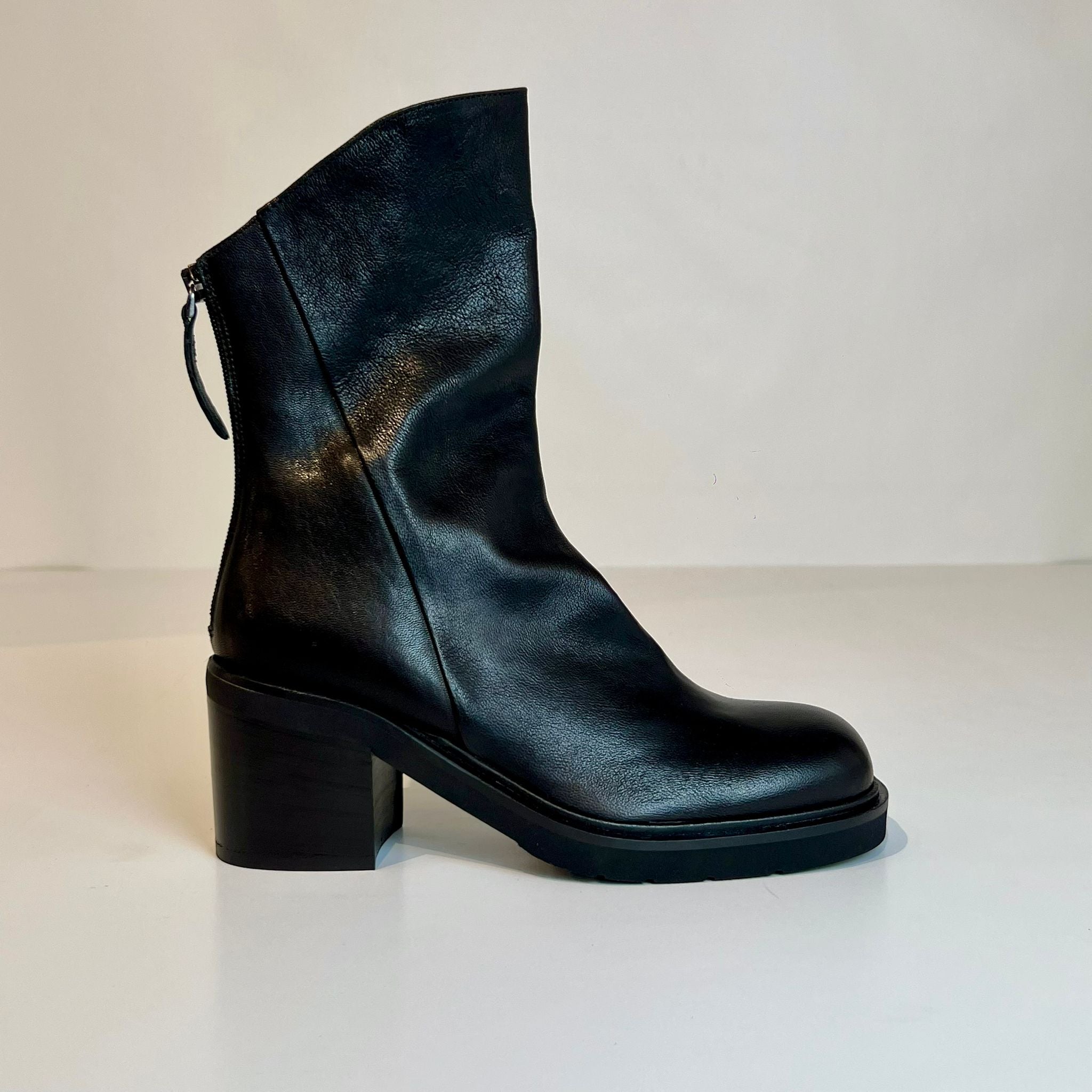 W5-A500 Polacco Arricciato Nero