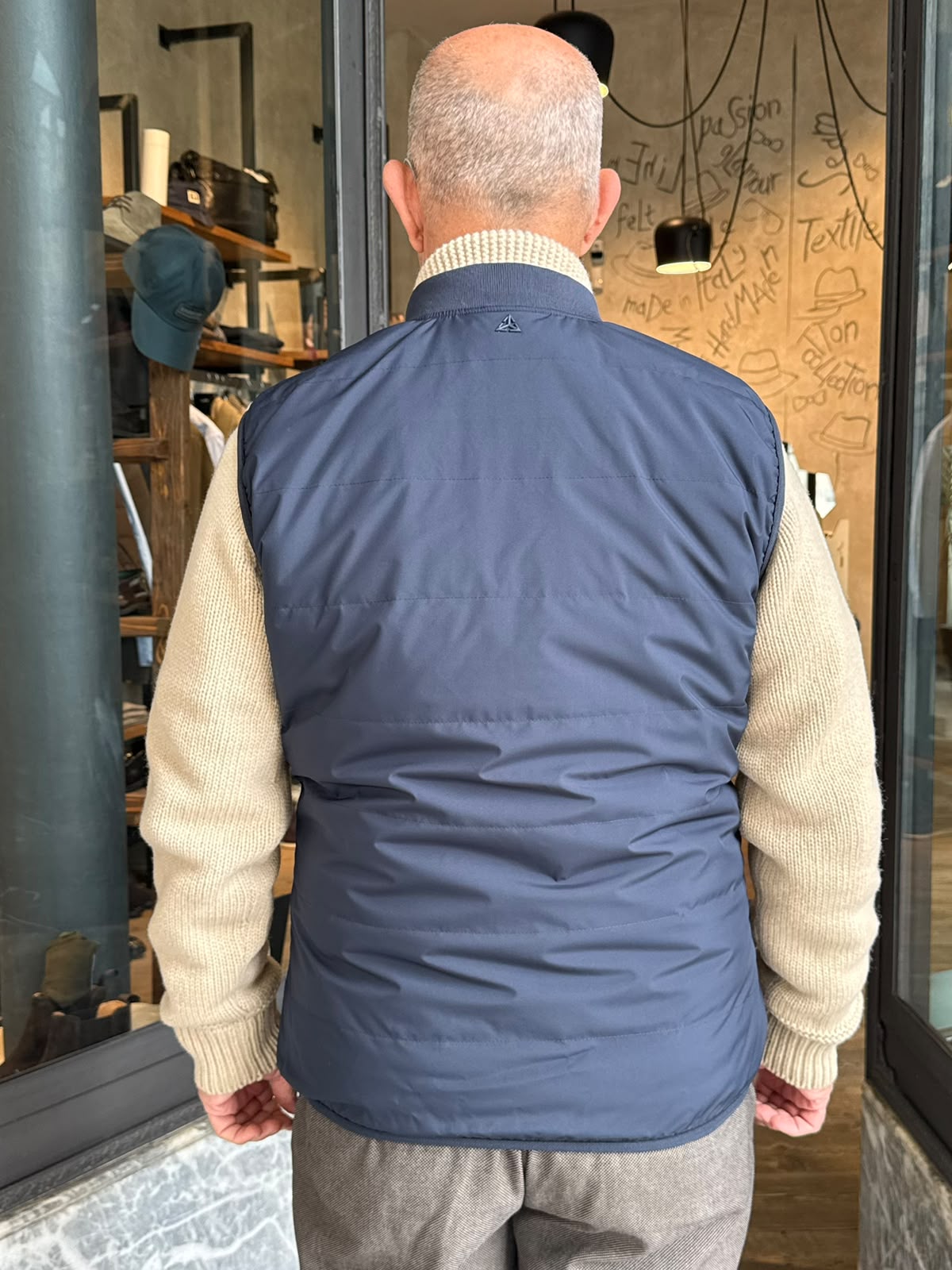 W6-0057 Gilet Piuma Blue Man