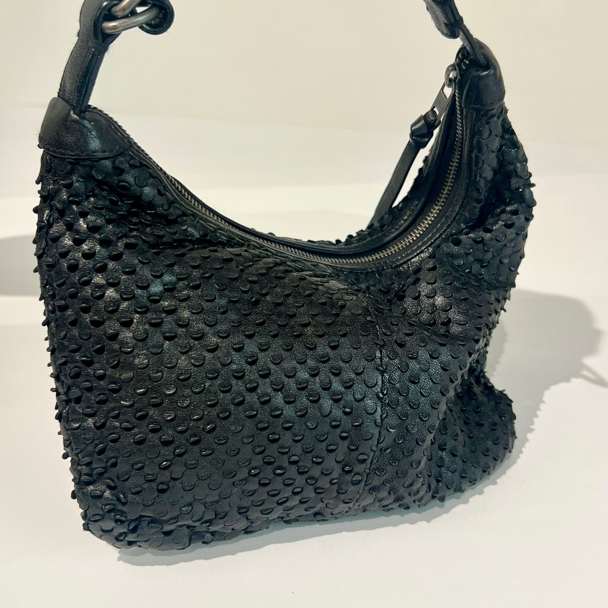 S6-1002 Borsa Tracolla Piatta Laserata Black 047