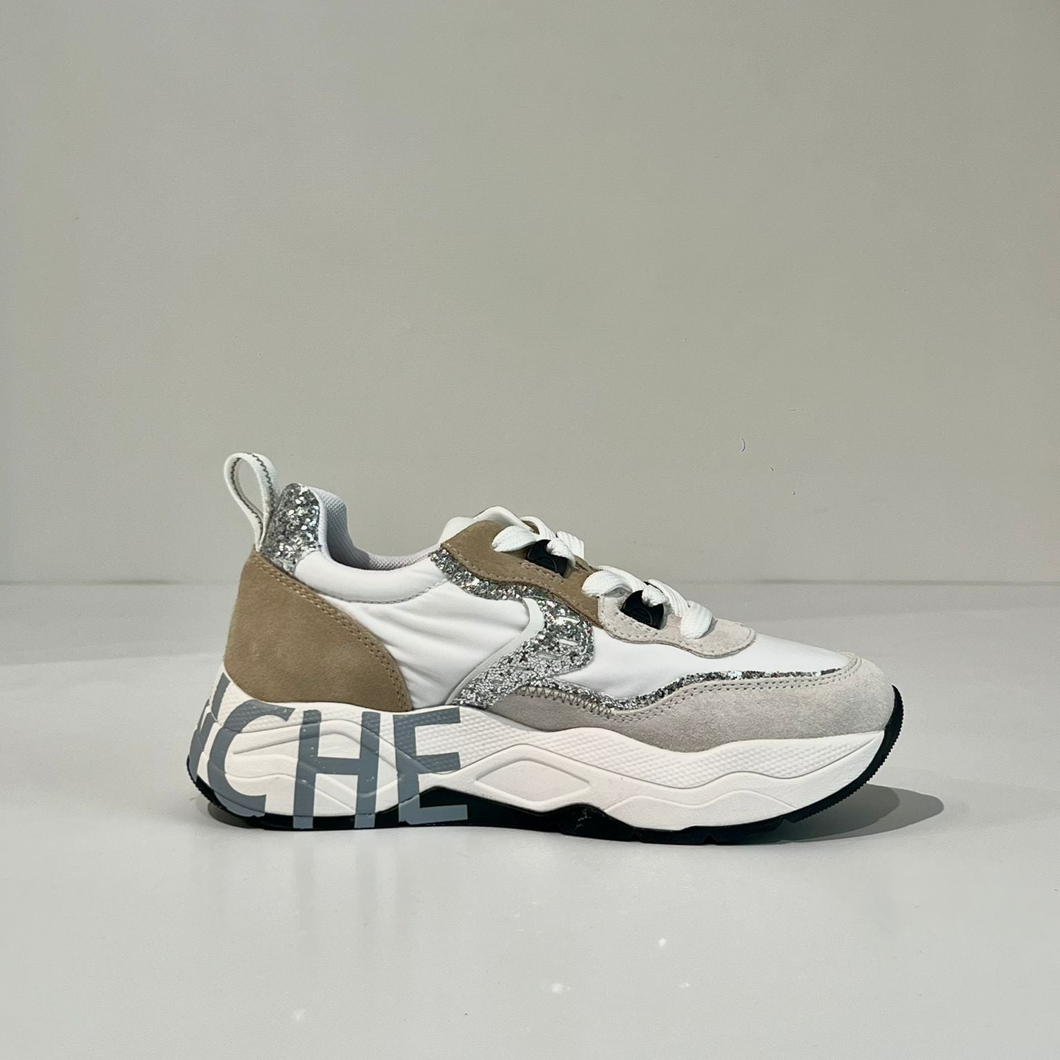 DS6-1N30 CLUB105 White/Silver/Light Beige Woman