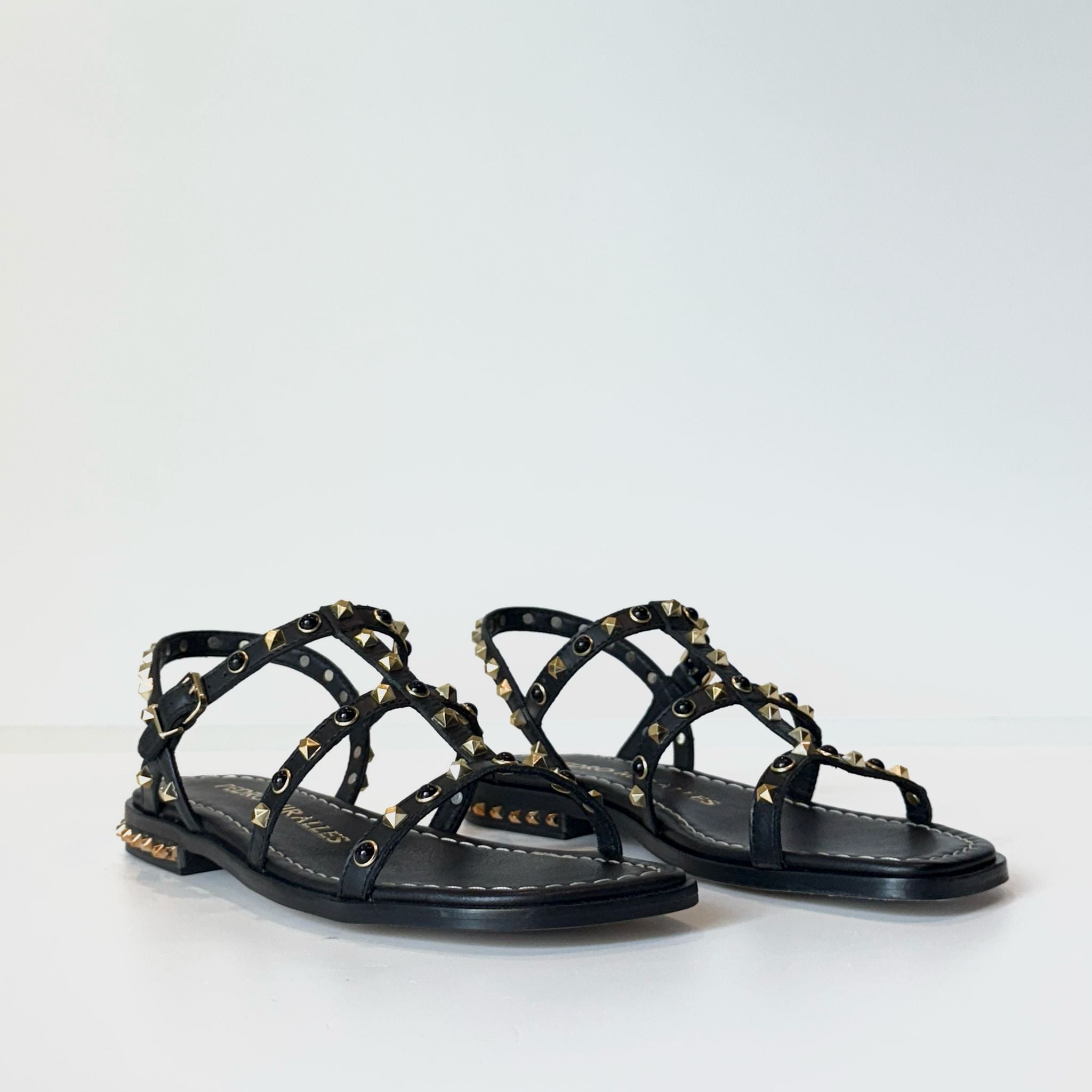 S5-17036 Sandalo Borchie Nero