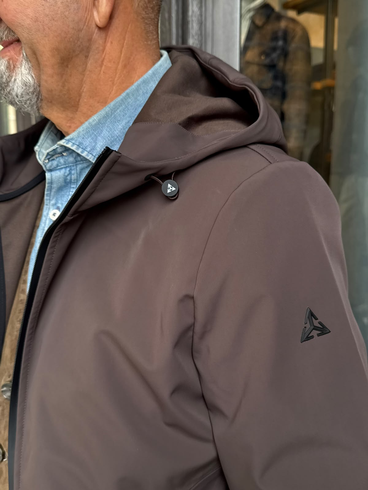 W6-0001 Giubbino Tech Moro Man