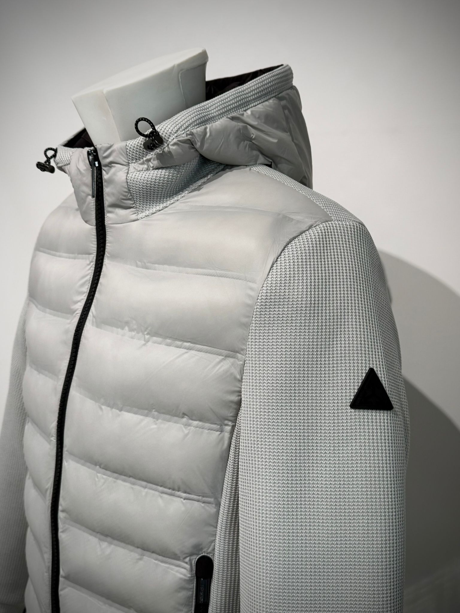 W5-0041 MESH Piumino Ibrido Cappuccio Mastice Man