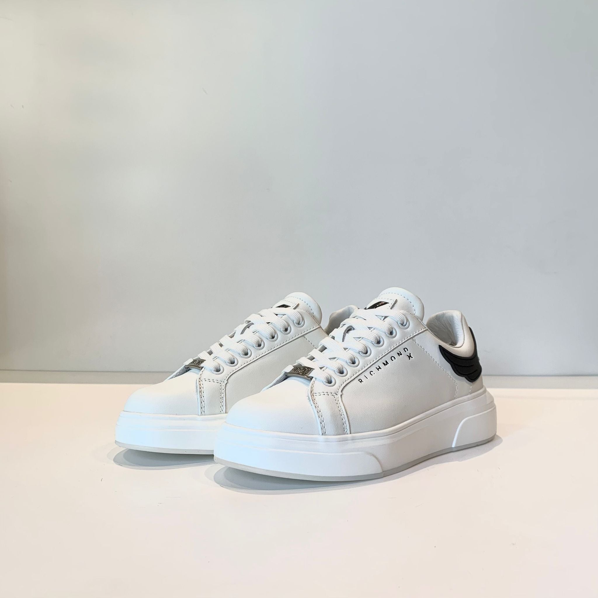 20107 Sneakers Action White Woman