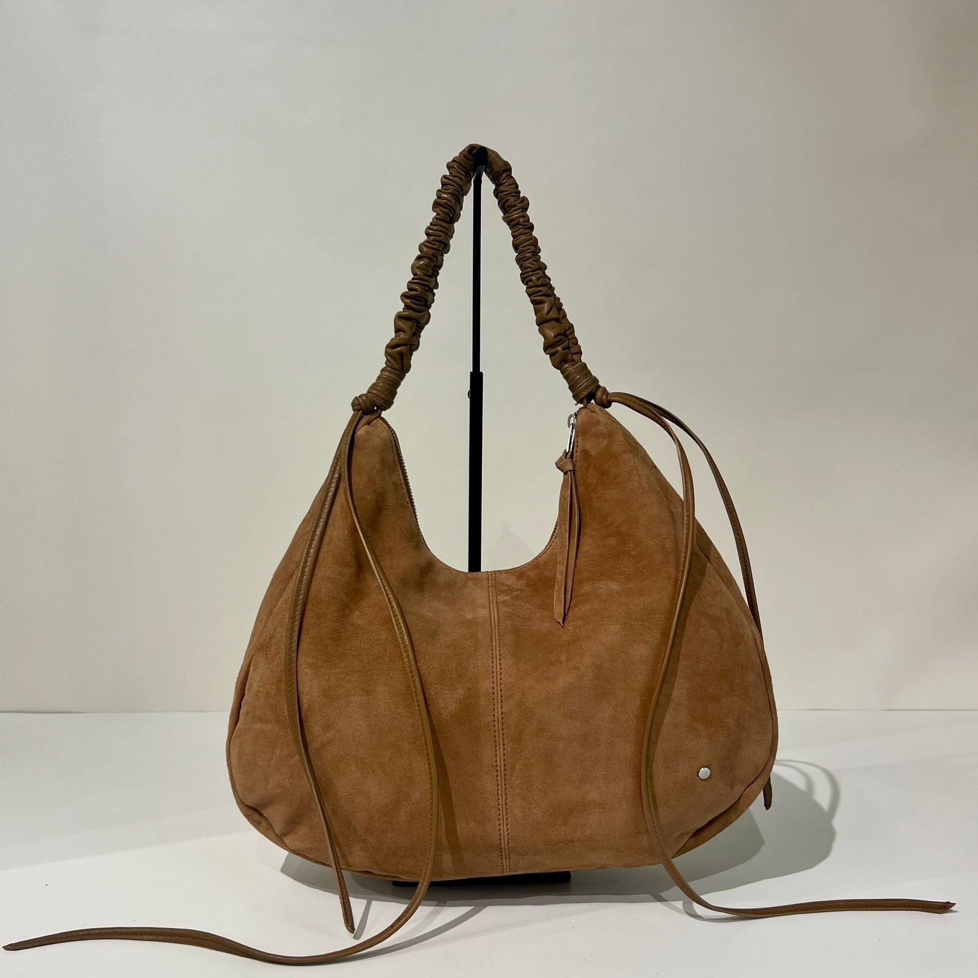 S6-1201 Borsa Hobo Suede Noisette 215