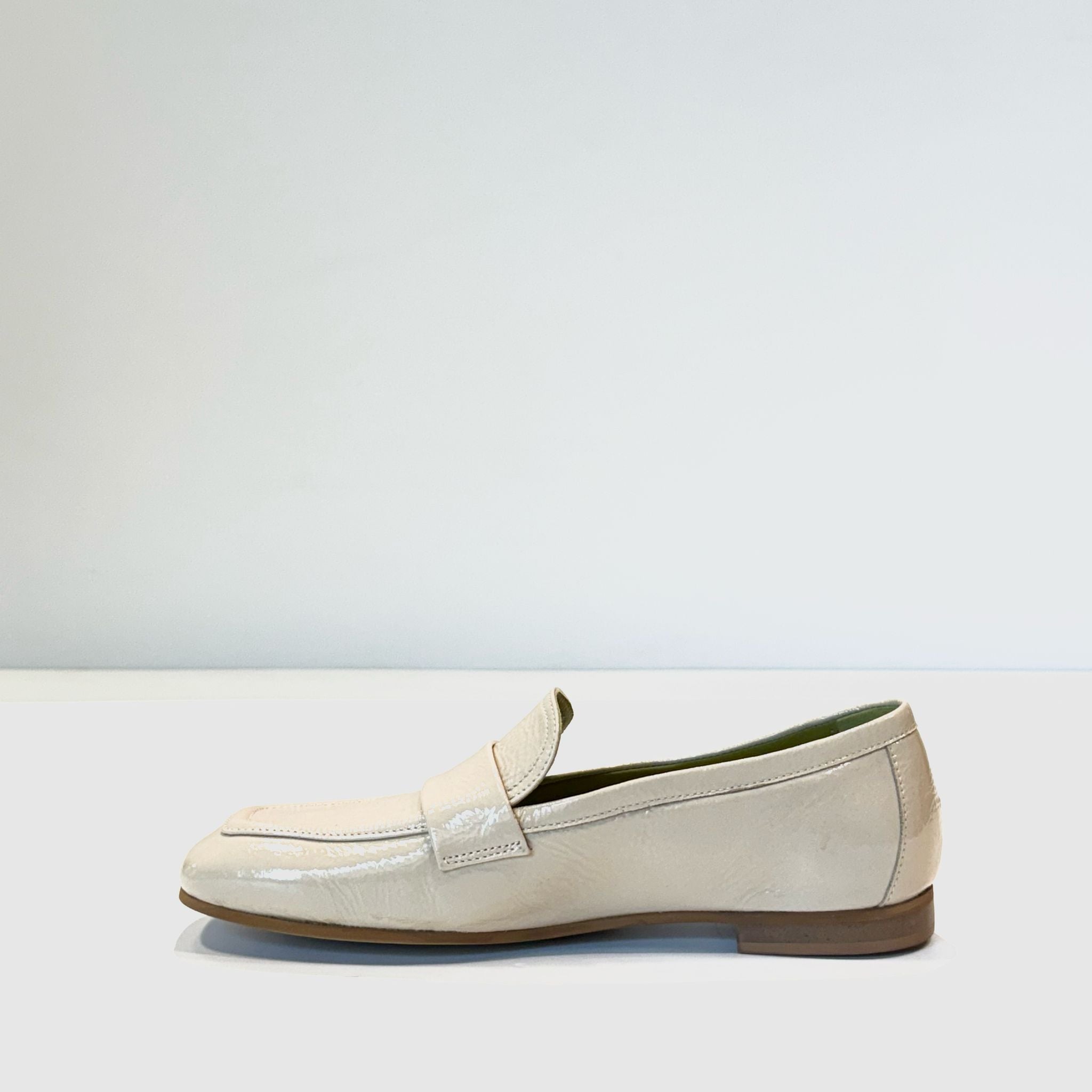 S5-9202 Mocassino Naplak Ecru'