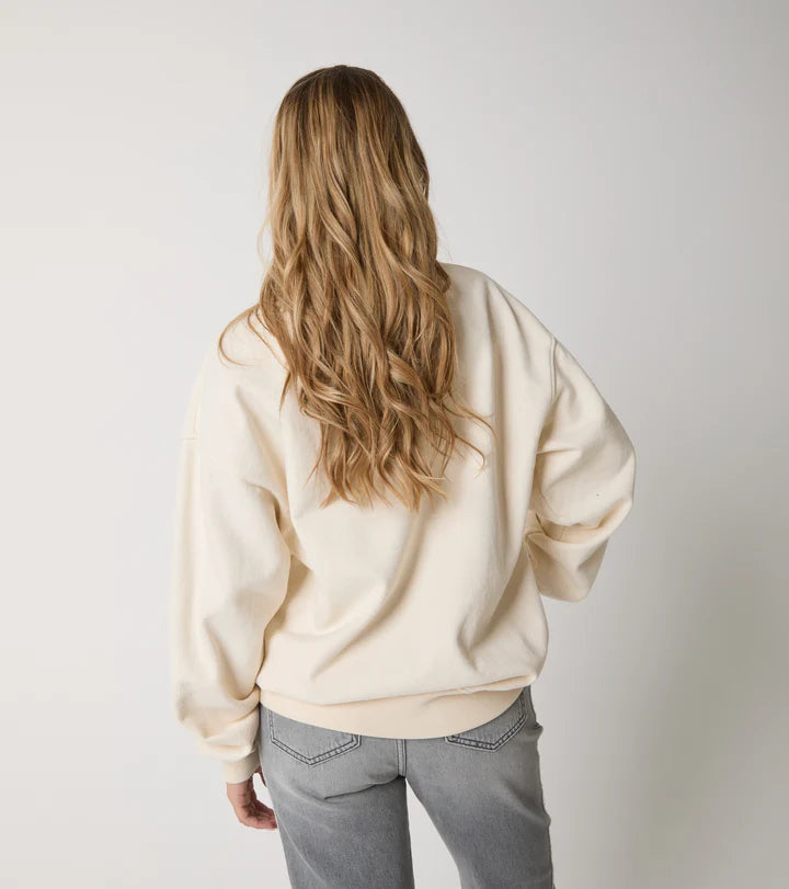 W5-64002 Felpa girocollo con ricamo