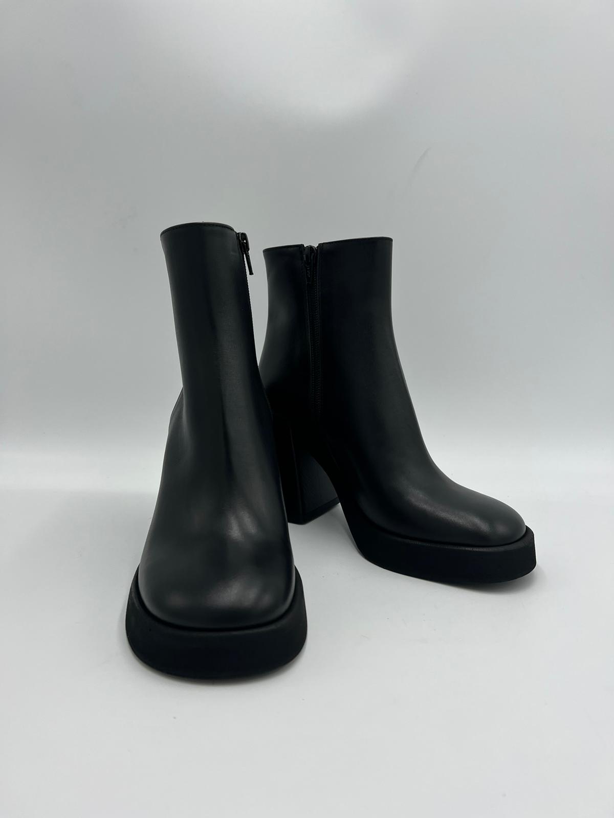 W2-5280 Polacchino Tacco Nero