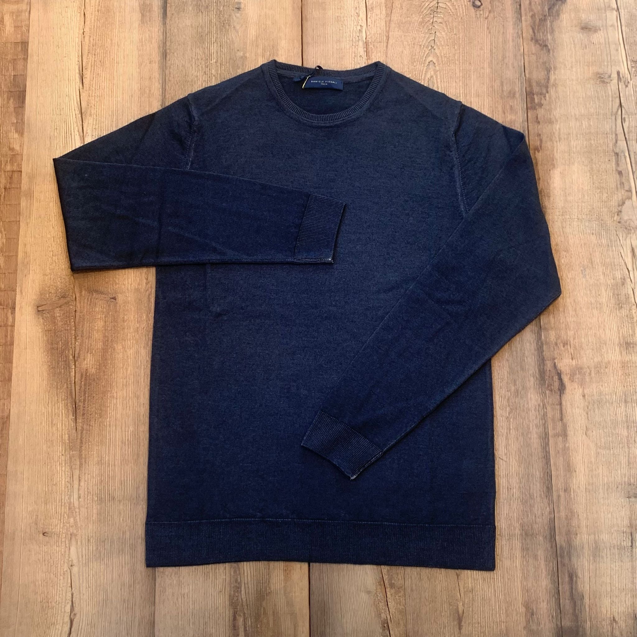 W5-0002 Maglia Lana Girocollo Nero09 Man