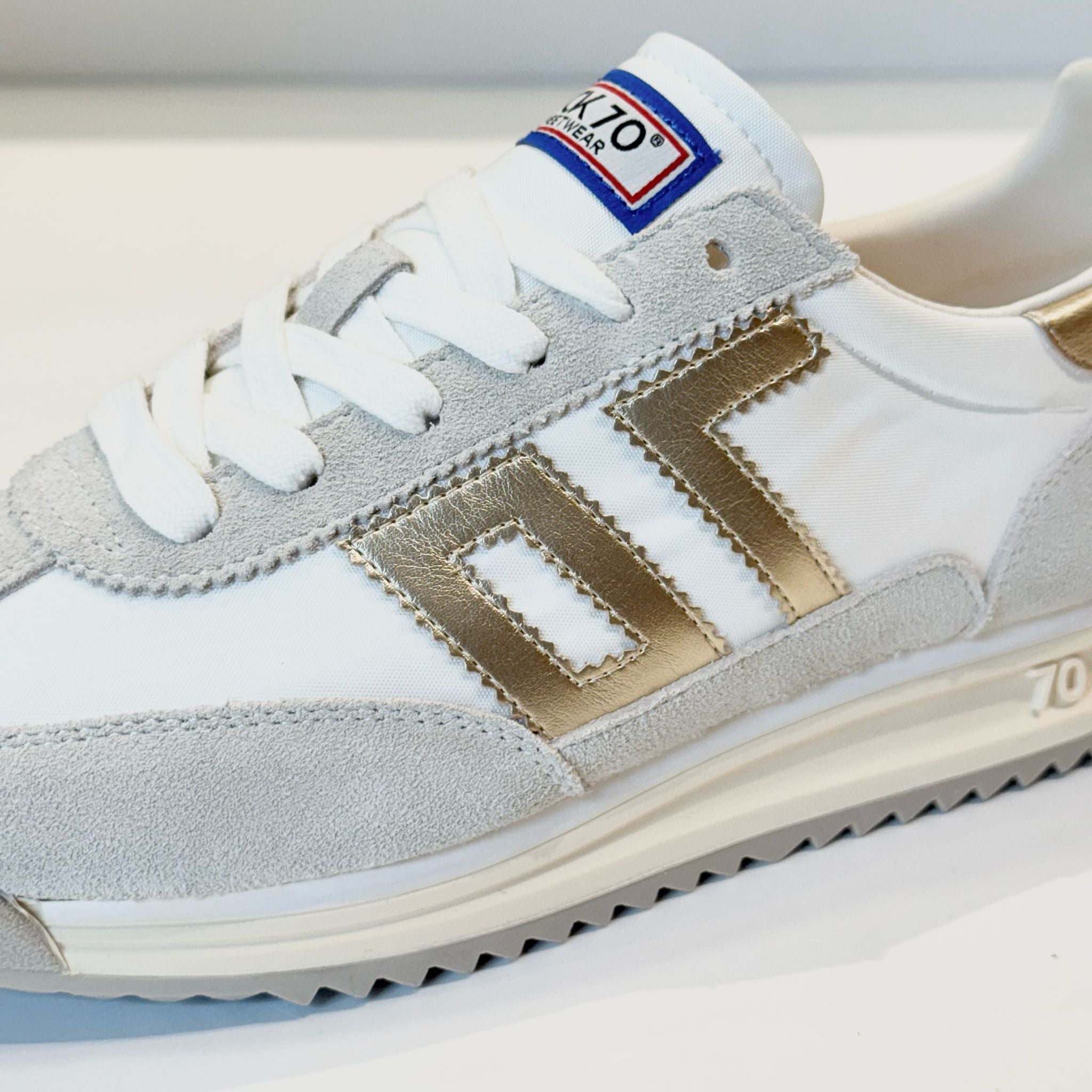 DS5-BARKLEY JOGGER Mettalic Gold