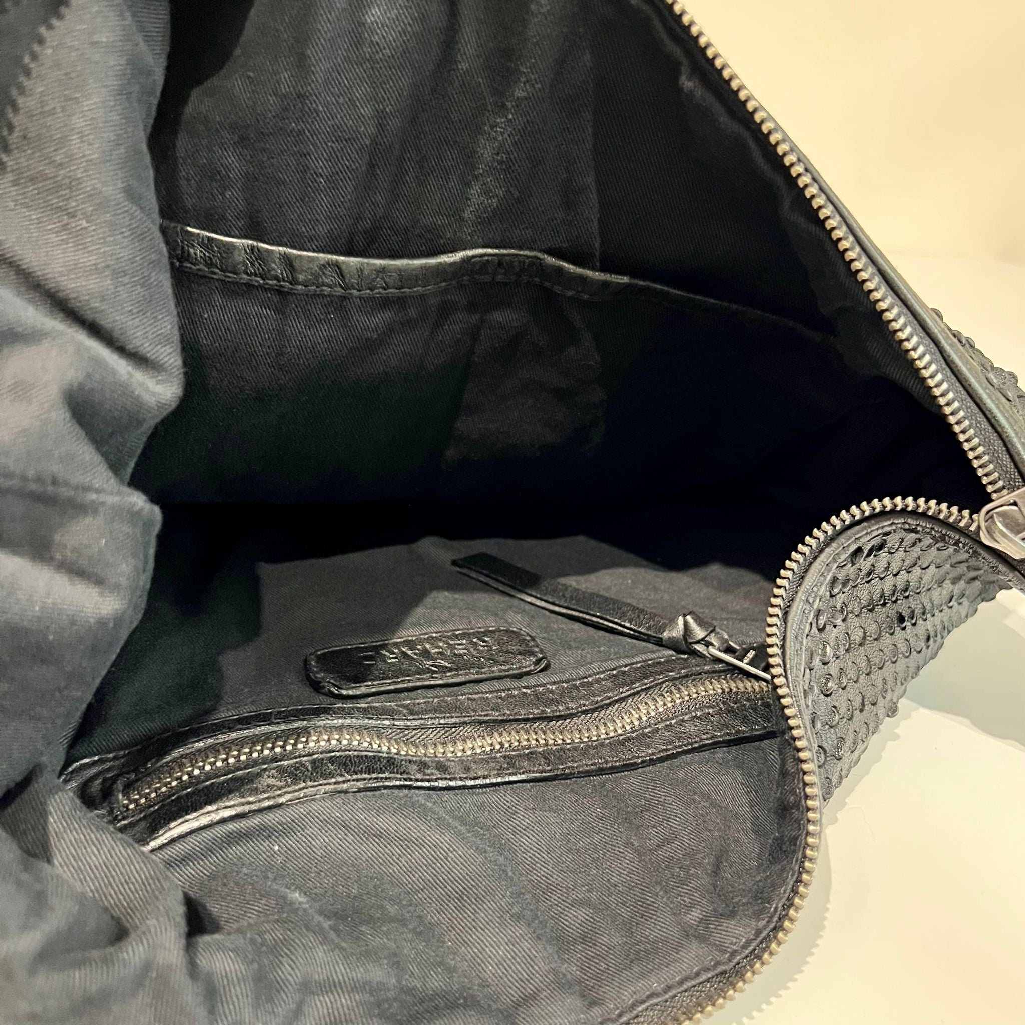 S6-1001 Borsa Tracolla Laserata Black 047