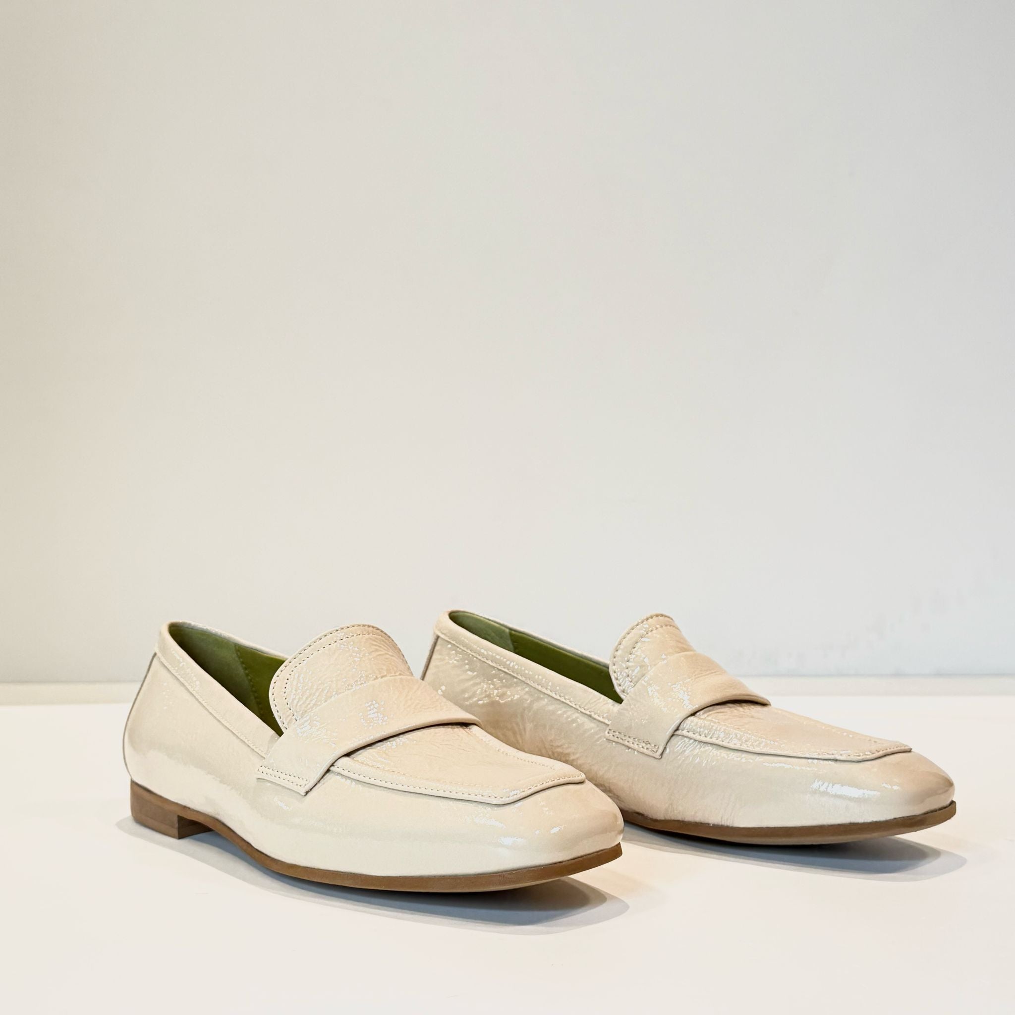 S5-9202 Mocassino Naplak Ecru'